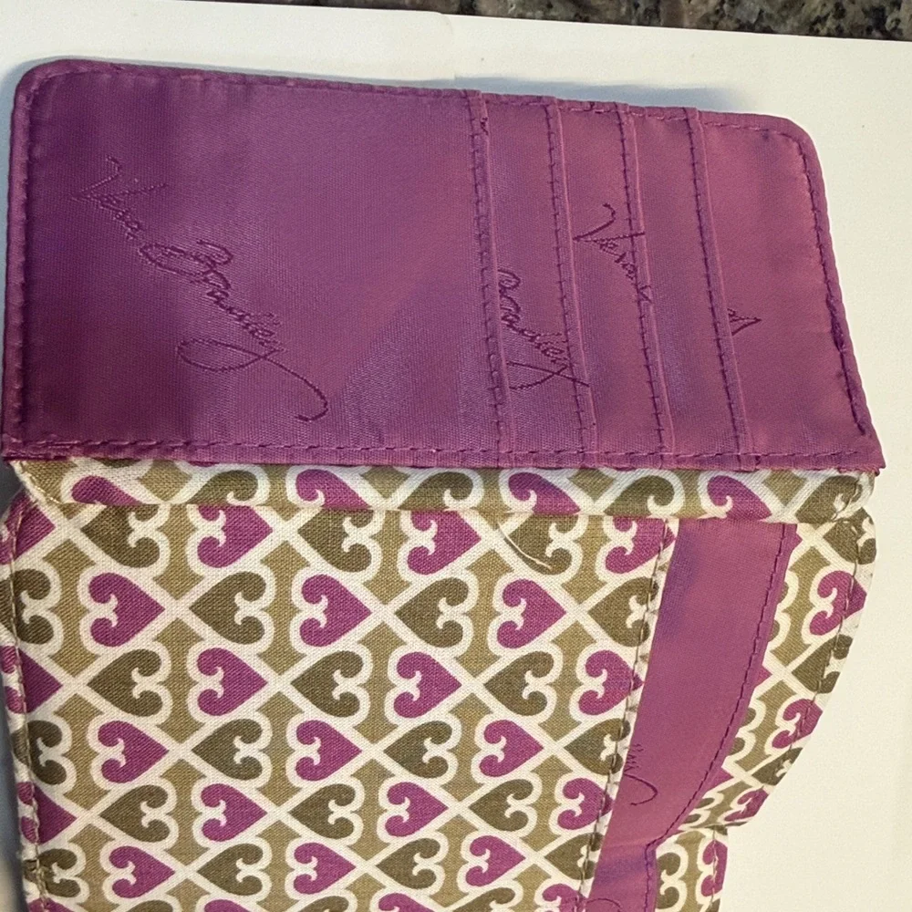 Vera Bradley Green and Pink Quilted Wallet - Picture 5 of 16